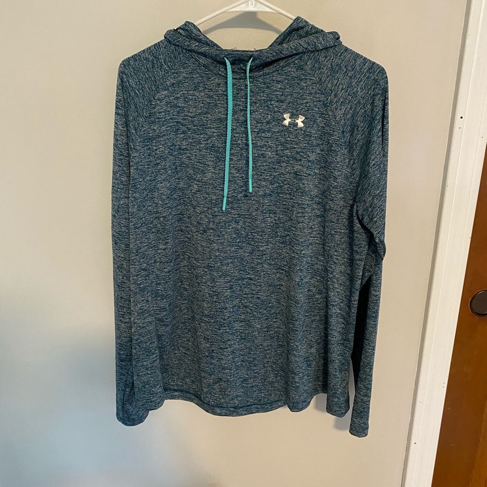xlarge Under Armour lightweight hoodie